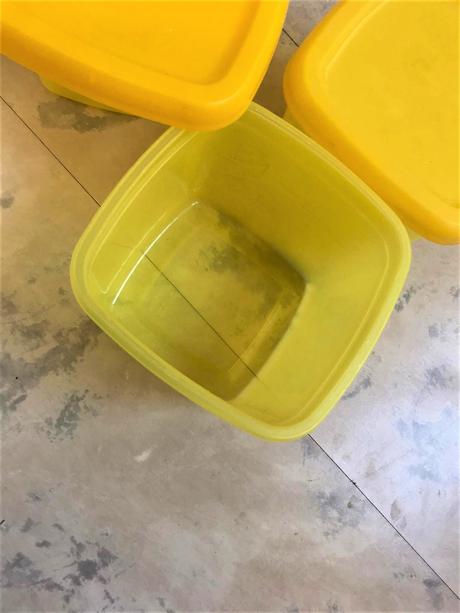 Plastové dózy 5 ks,