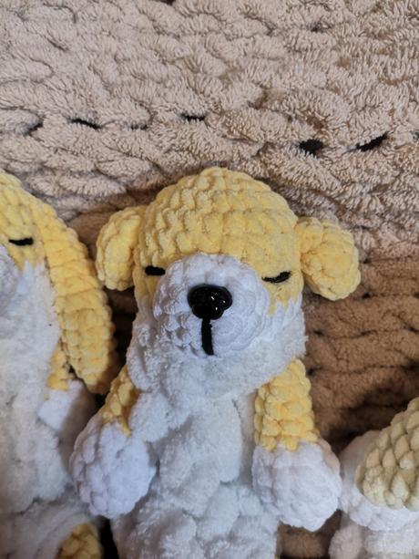 Mini mojkačik v žltom,