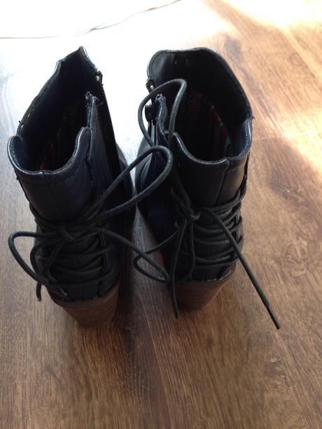 Modre kratke cizmicky, 36