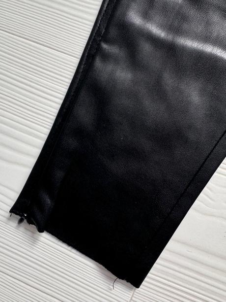 Zara - vyteplené koženkové nohavice, zara,s