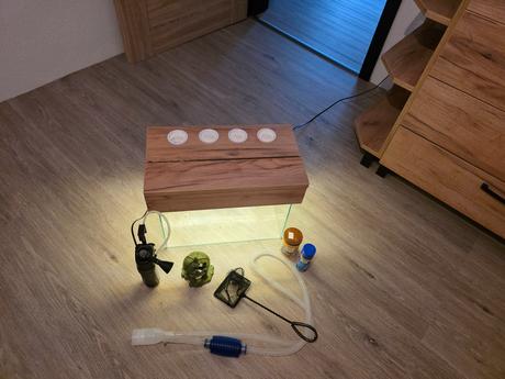 Predám komplet akváriový set,