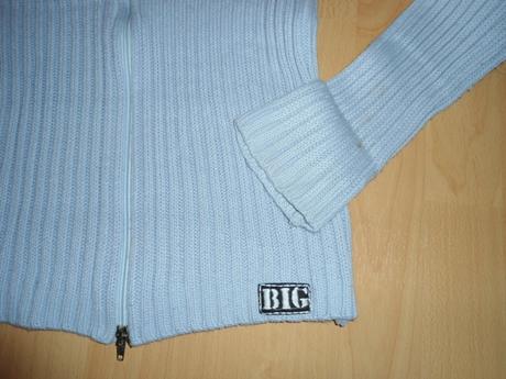 Bledomodry sveter, s