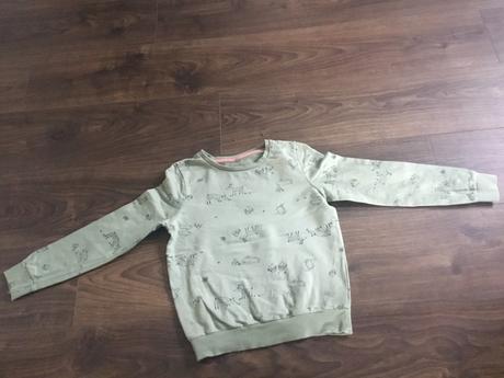 Mikina s lesnými zvieratkami, 134