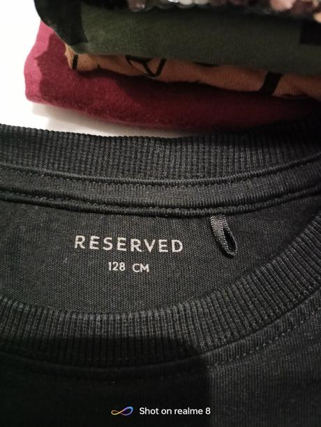 Tricko, reserved,128