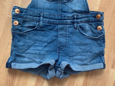 Dievčenské rifle na traky, 134