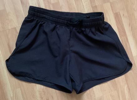 Decathlon čierne športové kraťasy, decathlon,140