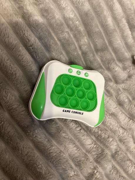 Zvuková a svietiaca hračka,