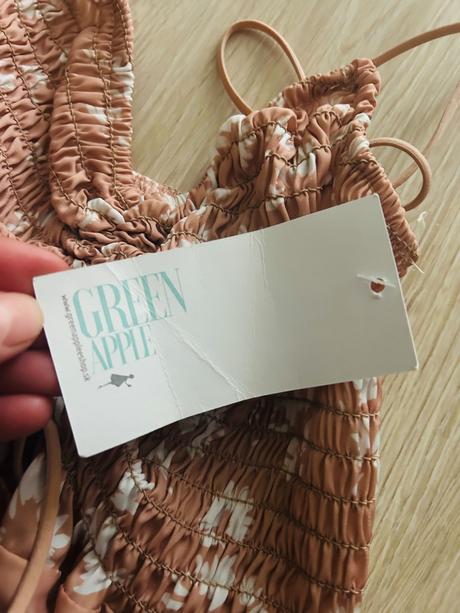 Krásne letné šaty značky green apple, 