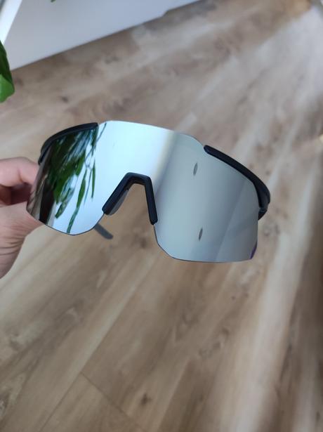 Športové slnečné okuliare - zrkadlové šošovky,