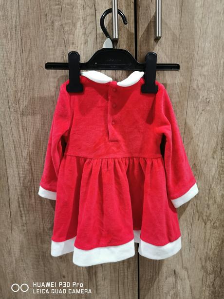 Vianočné šaty, 74