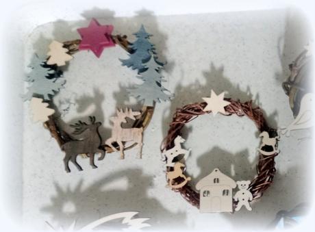 Malé venčeky z divého viniča,