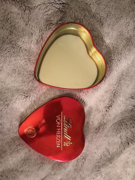 Krabička na šperky - červeno zlatá,