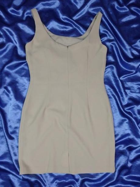 Luxusné béžové šaty, 40