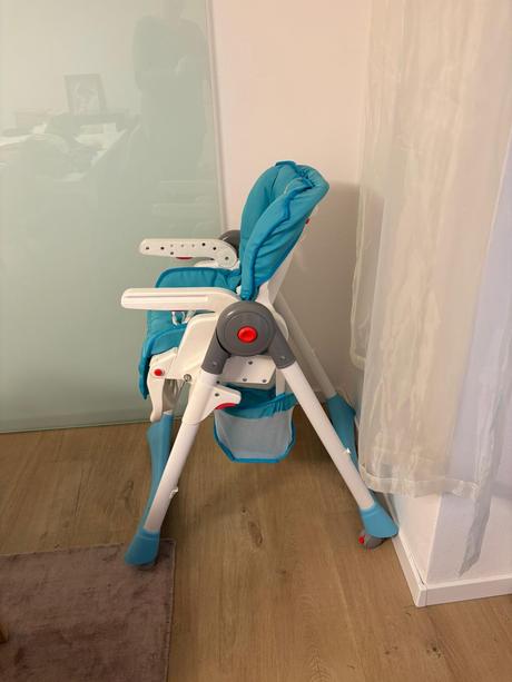 Predám jedálensku stoličku na kŕmenie, 