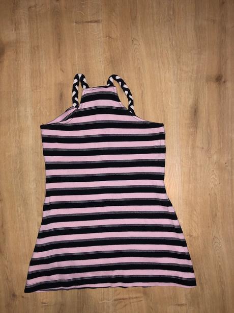 Letné tričká, 122