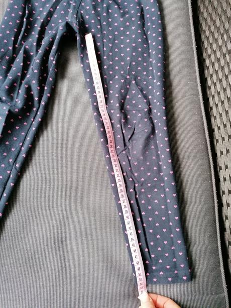 Legínky so srdiečkami veľ. 128, 128