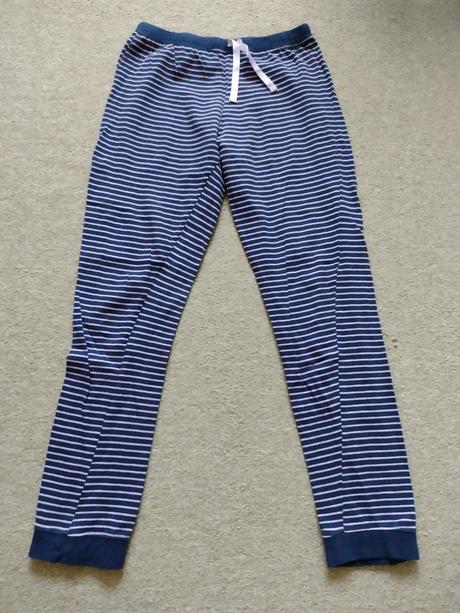 Pyzamo dl.rukav, vel. 134,, takko,134