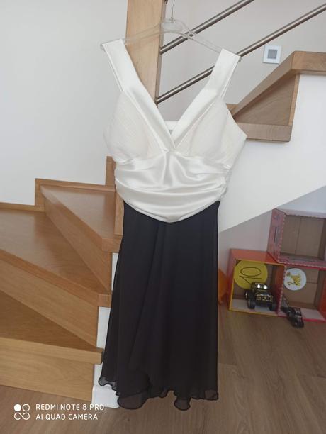 Šaty čierno biele, 38