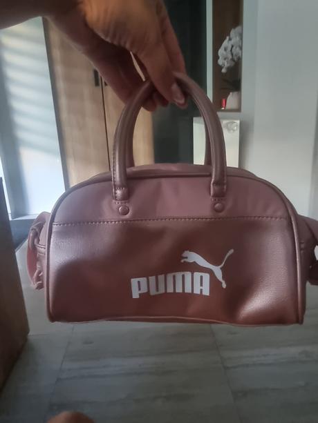 Mala pu.a kabelka, puma