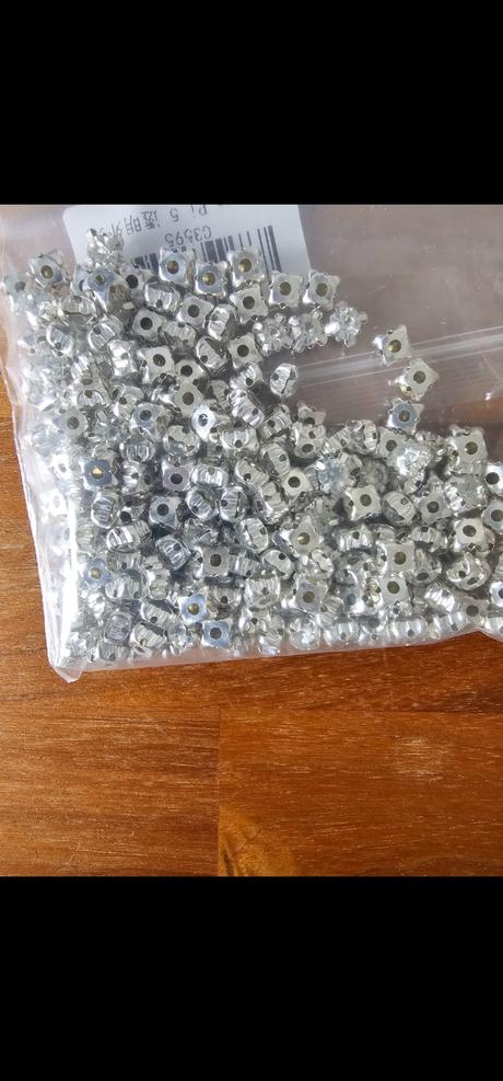 Našívacie kamienky priesvitné, 