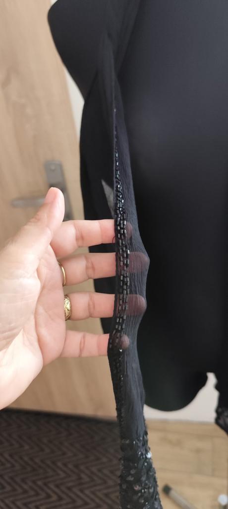 Plesový šál cez plecia, 