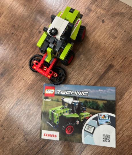 Lego technic traktor, 
