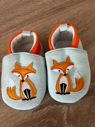 Barefoot capačky, 17