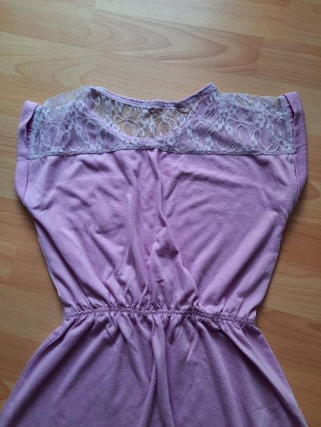 Dievčenské šaty, 128