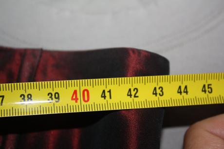 Slavnostne večerne šaty, 42