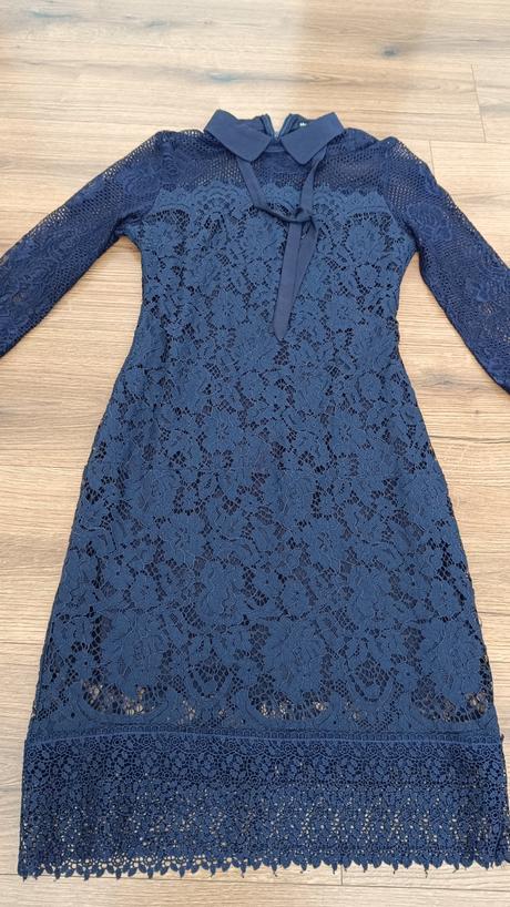 Šaty z krajky, s