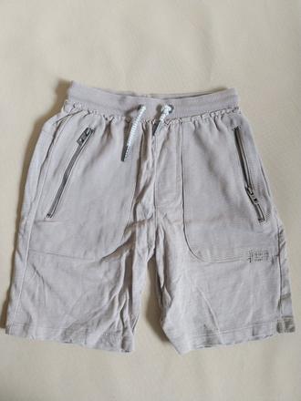 Kratasy, reserved,122