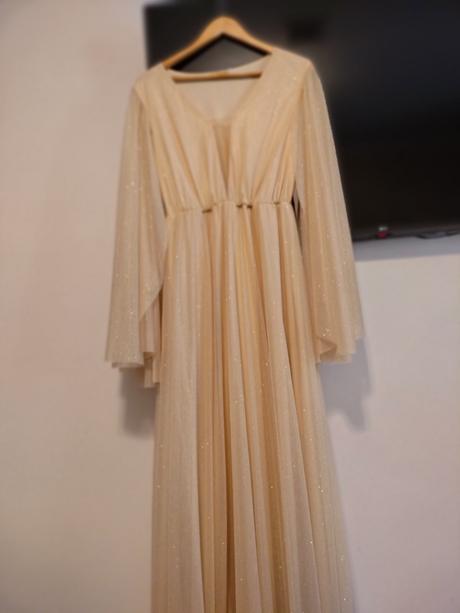 Spoločenské šaty, 40