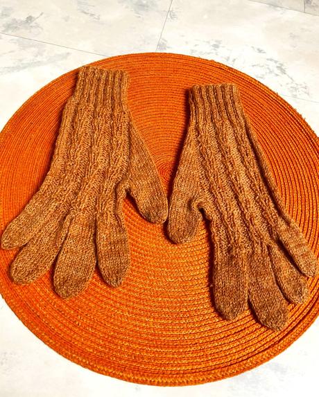 Rukavice a šatka na krk, 