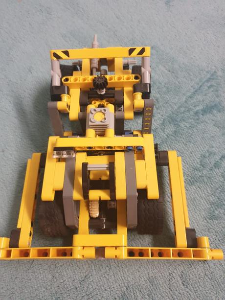 Skladačka - úplna kopia lega technic 42035, 