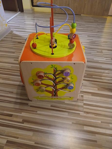 Edukačná drevená kocka, 