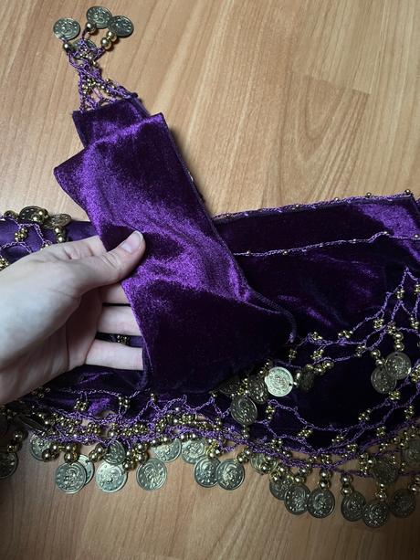 Bedrová šatka s mincami, 