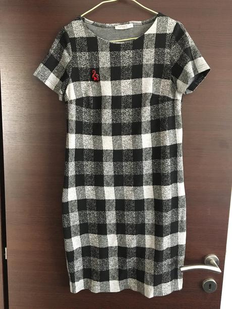 Spoločenské šaty - kárované, 38