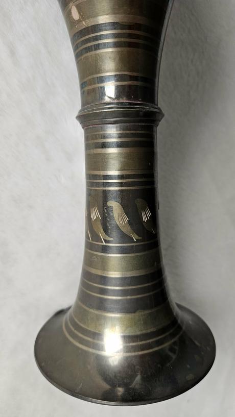 Elegantná štíhla mosadzná váza, india (34,5 cm),