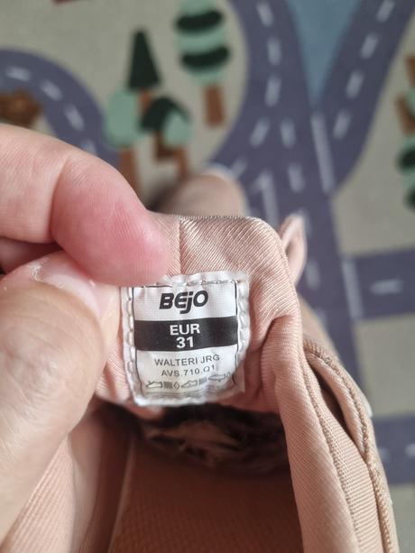 2x tenisky v.31  aj do telocvicne, 31