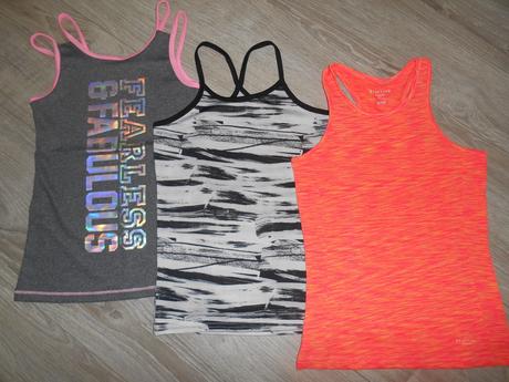 Tielka, reserved,122