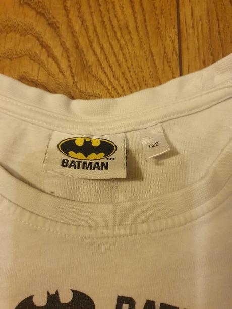 Tričko s meniacim sa batmanom, 116
