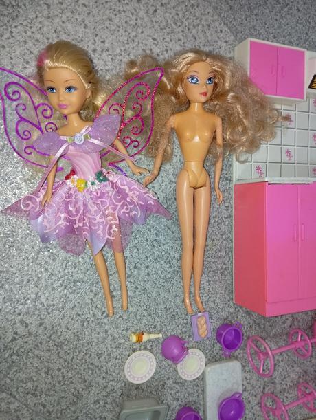 Barbie kuchyňa, barový pult, stoličky, riady, 