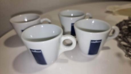 Šálky lavazza 4ks,
