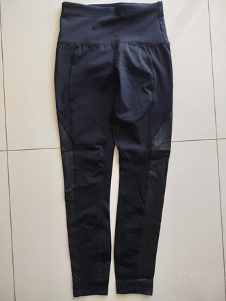 Športové legíny, 140