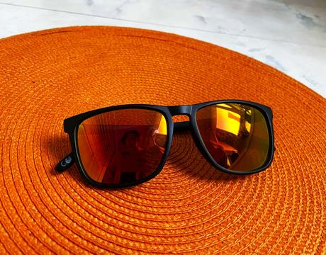 Kvalitné moderné okuliare,