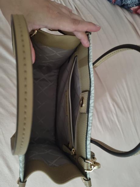 Minimalne nosená kabelka michael kors, michael kors