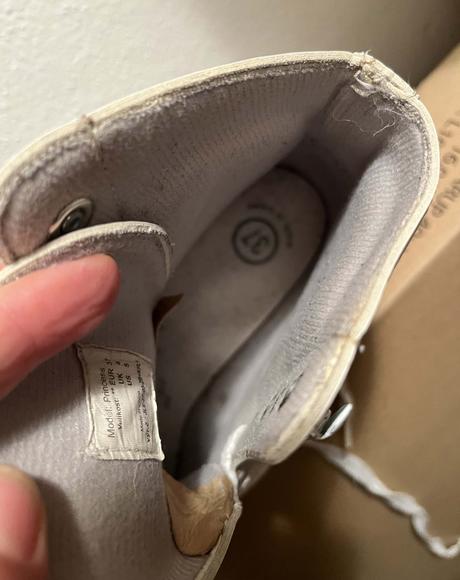 Korčule na ľad, 37