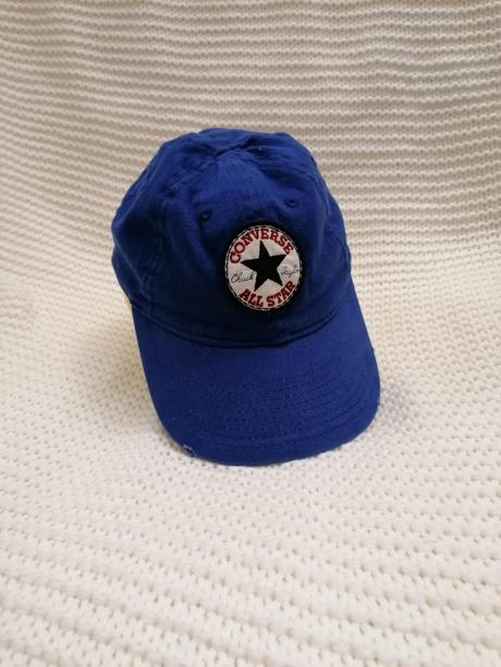 Šiltovka, converse,128