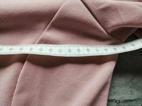 Pružné ružové šaty v38, 38