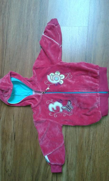 Velurová suprava, 86